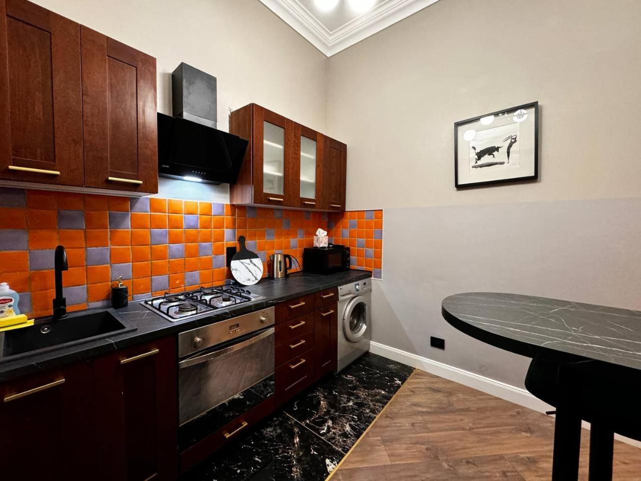 Deribasivska 10 Luxury Apartment Odessa Eksteriør billede